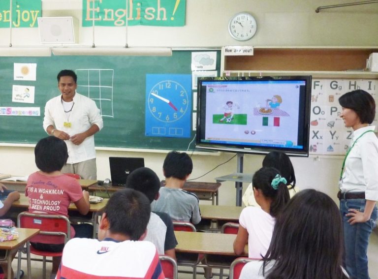 菲律賓雙語教育
