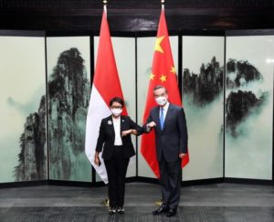 中國外長王毅與印尼外長勒特諾
